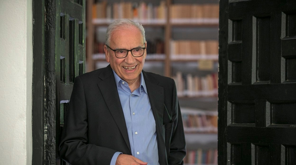 Alfonso Guerra en la Casa de los Pinelo, sede de Buenas Letras