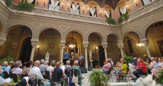 El Palacio del Marqués de la Motilla ha acogido este concierto de la Orquesta Barroca de Sevilla