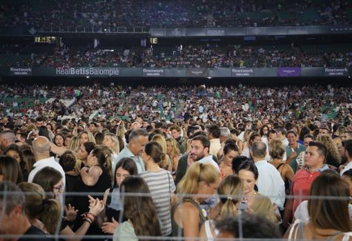 Más de 40.000 seghuidores acudieron a la llamada de Alejandro Sanz en Sevilla