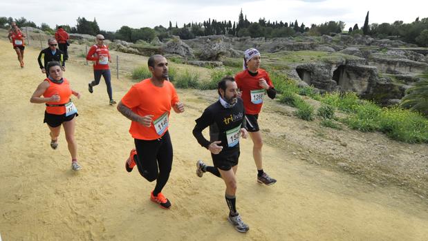 La organización del Cross de Itálica dividirá la prueba popular en dos categorías: masculina y femenina