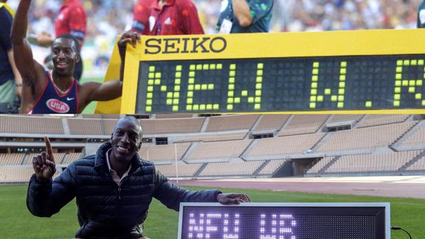 Michael Johnson volvió a ser parte del viento en Sevilla 20 años después