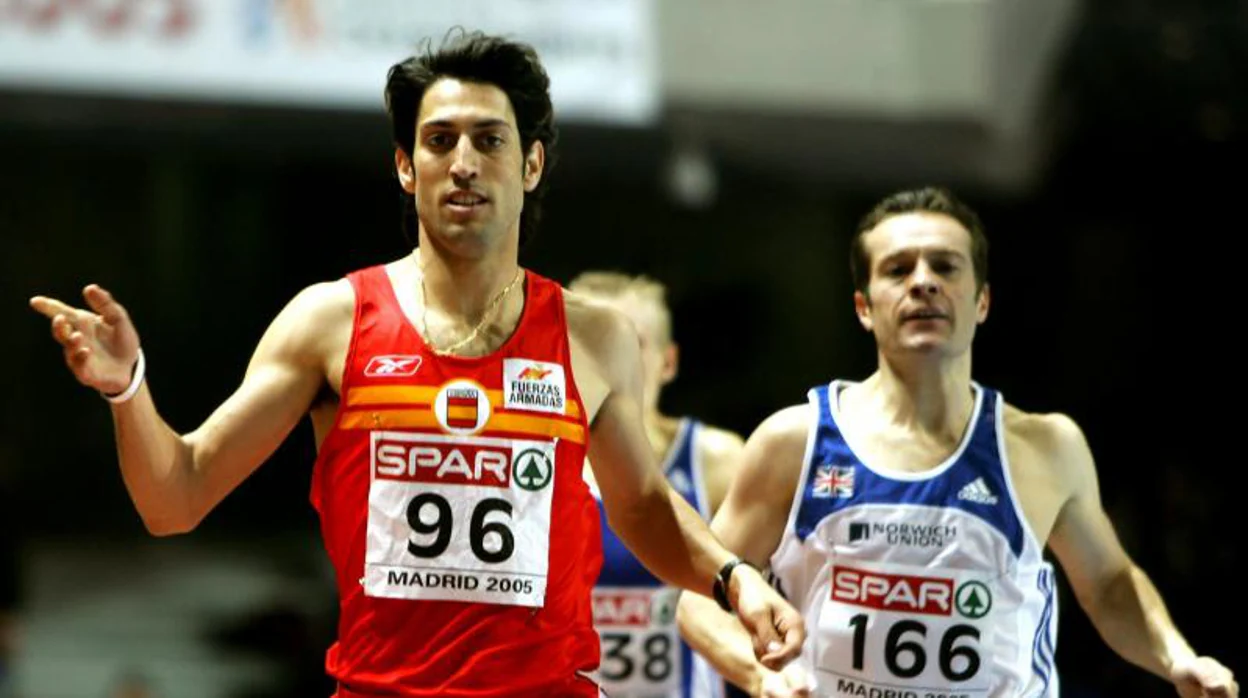 Antonio Reina, durante el Europeo Indoor de 2005 en Madrid, donde fue medalla de plata