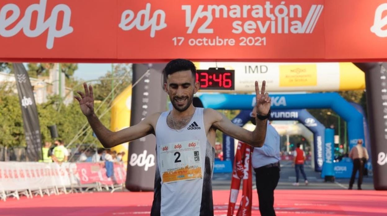 Mohamed El Talhaoui, vencedor de la EDP Media Maratón Sevilla 2021