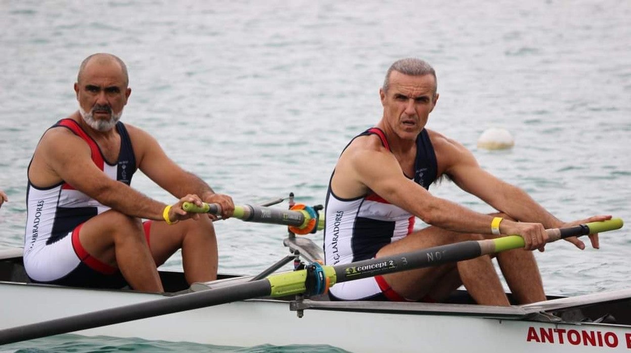 José María Claro, a la derecha, compitiendo con el Labradores