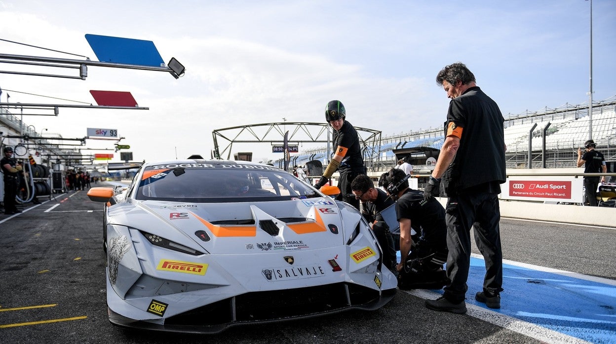 El Lamborghini de Manu Bejarano