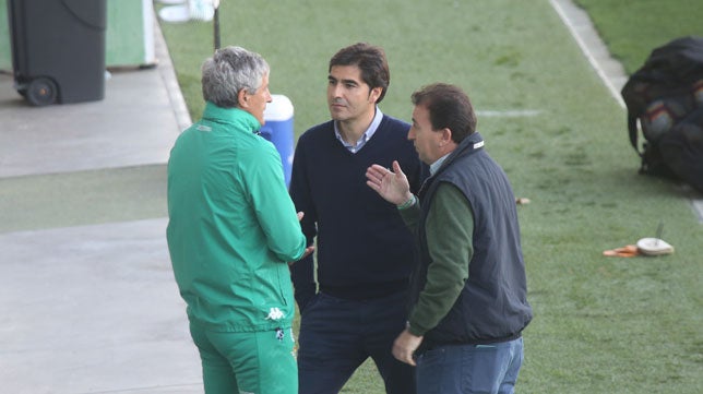 El Betis mantiene a Quique Setién