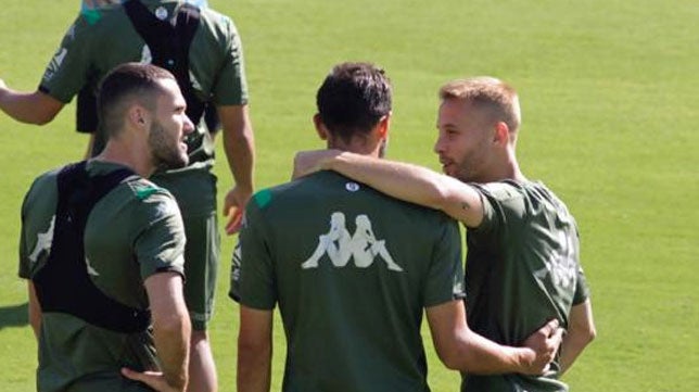 Borja Iglesias sigue trabajando para intentar estar ante el Leganés