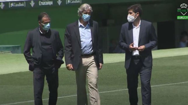 Alexis, sobre las declaraciones de Pellegrini y el eterno rival: "El Sevilla ha conseguido muchos logros en los últimos años"