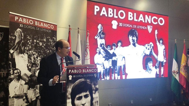 Castro: “Aquí estamos contigo, Pablo, que es lo mismo que decir aquí estamos contigo, Sevilla”