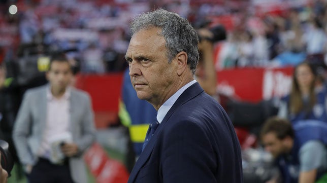 Sevilla - Betis, Caparrós: "Sabíamos cómo hacerles daño y lo hemos hecho"