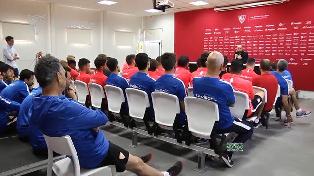 El Sevilla recibe una charla de LaLiga sobre los valores del deporte