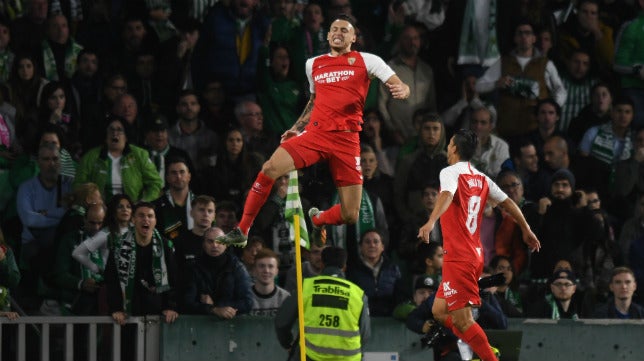 Lopetegui, sobre Ocampos: "Valoraremos mañana, día del derbi, las posibilidades que tiene de jugar"