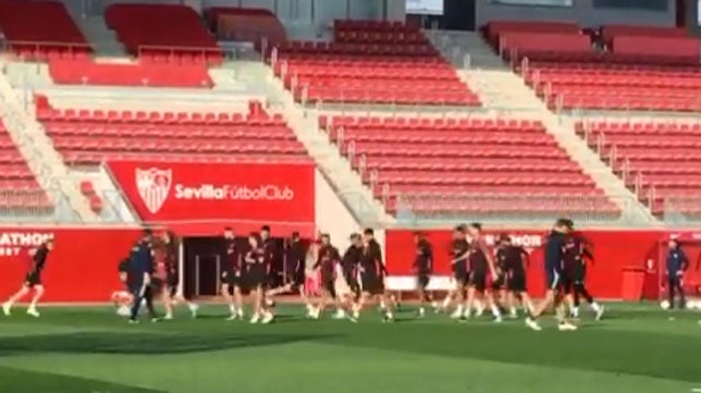 Sevilla FC: Óliver Torres y Carriço siguen ausentes en la primera sesión pensando en el Cluj