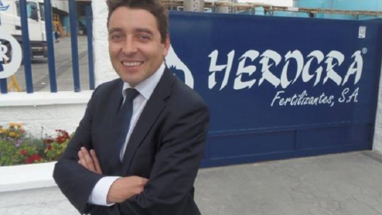 Jaime Abad Peralta: «Garantizamos al agricultor una oferta completa de fertilizantes desde Sevilla»