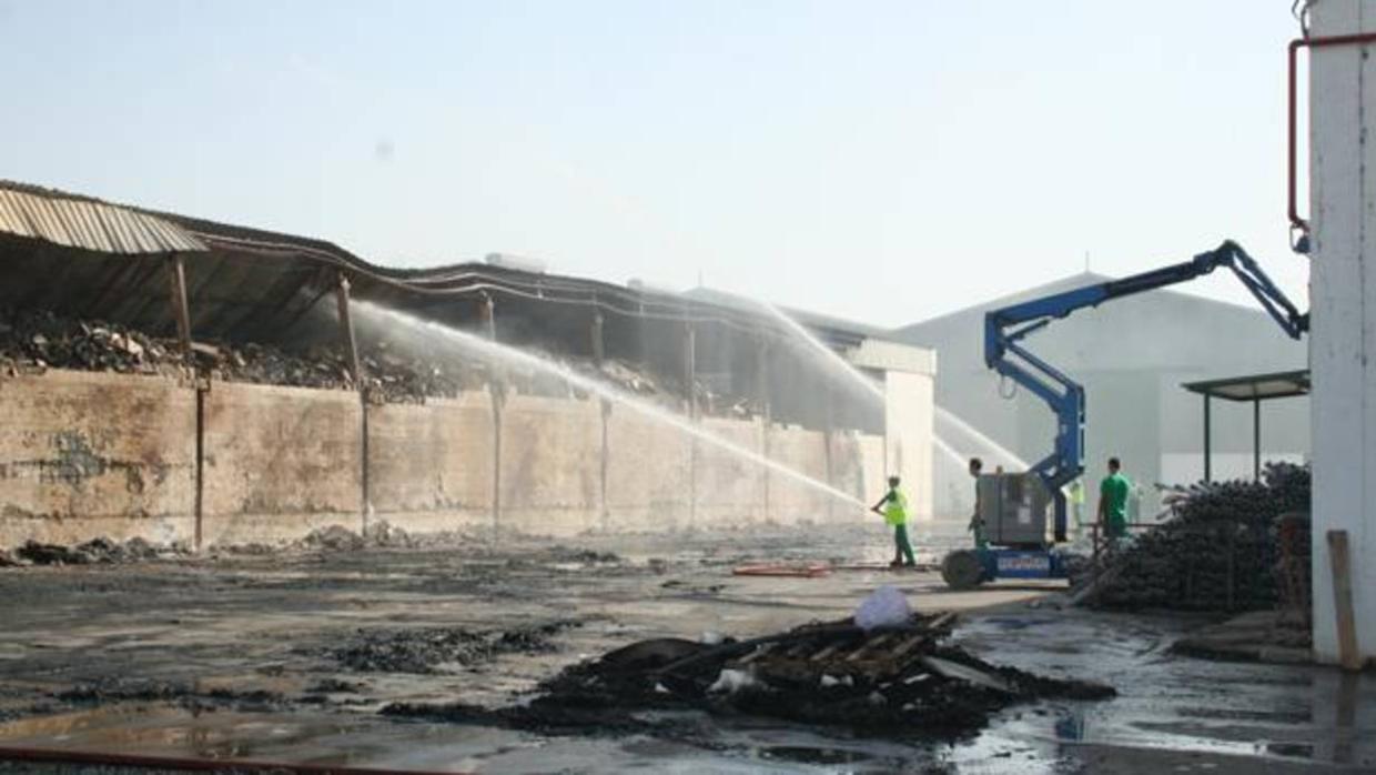 Aún se desconoce la valoración de los daños tras el incendio en Las Marismas