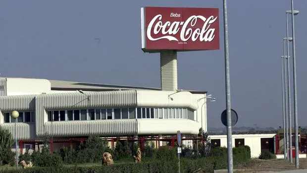 Coca-Cola European Partners tramita un ERTE para sus comerciales y su embotelladora de Málaga