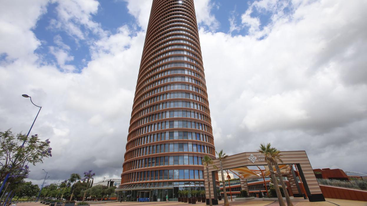 Torre Sevilla, un complejo de oficinas en la isla de la Cartuja de Sevilla