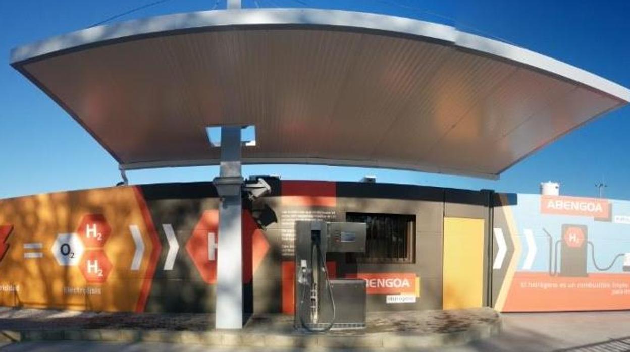 Imagen de la hidrogenera de Abengoa en el Puerto de Sevilla