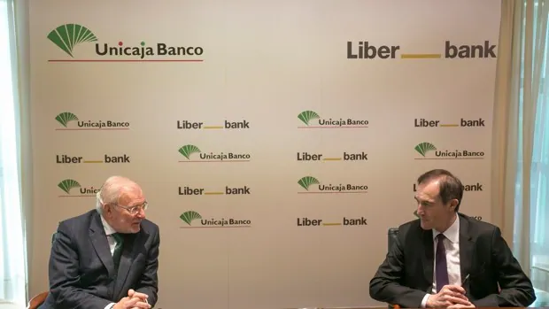 Luz verde de la CNMC a la fusión entre Unicaja y Liberbank, aunque pone algunas condiciones