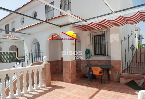 Patio de entrada a la casa