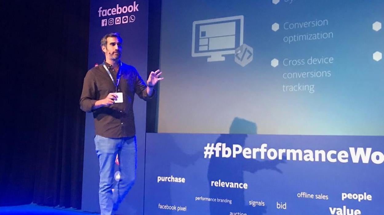 Daniel Ariza, Solutions Manager en Facebook, durante una presentación