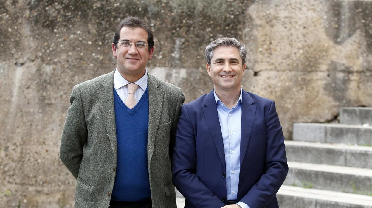 Pedro Frnández, director territorial institucional de SafeBrok en Andalucía, y Borja Prados, director de la compañía sevillana
