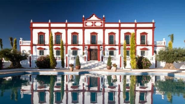 Un palacete del siglo XIX en la Campiña sevillana, a la venta por 3 millones de euros