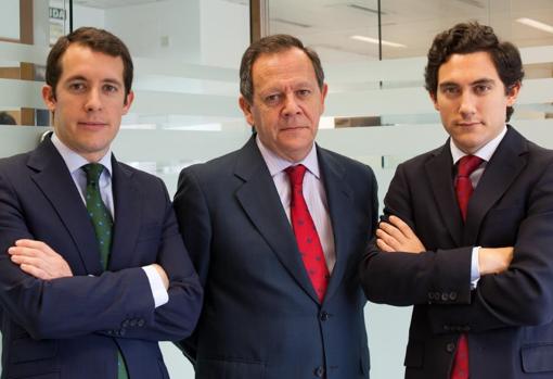 Alfonso Martinez Nuñez, Alfonso Martínez Escribano e Ignacio Martinez Nuñez, socios de MAIO