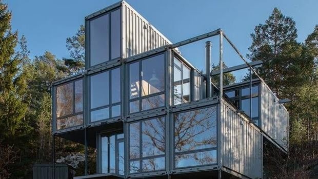 Así es la curiosa casa prefabricada sueca construida con contenedores