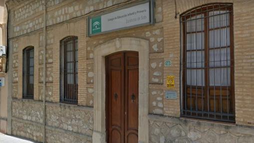 Fachada del Colegio Barahaona, en Lucena