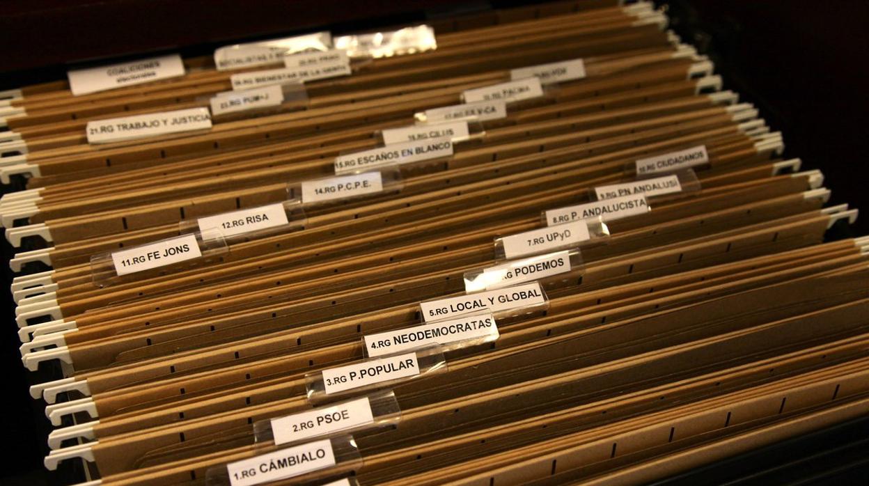 Veintiséis partidos y cinco coaliciones electorales para el 2 de diciembre