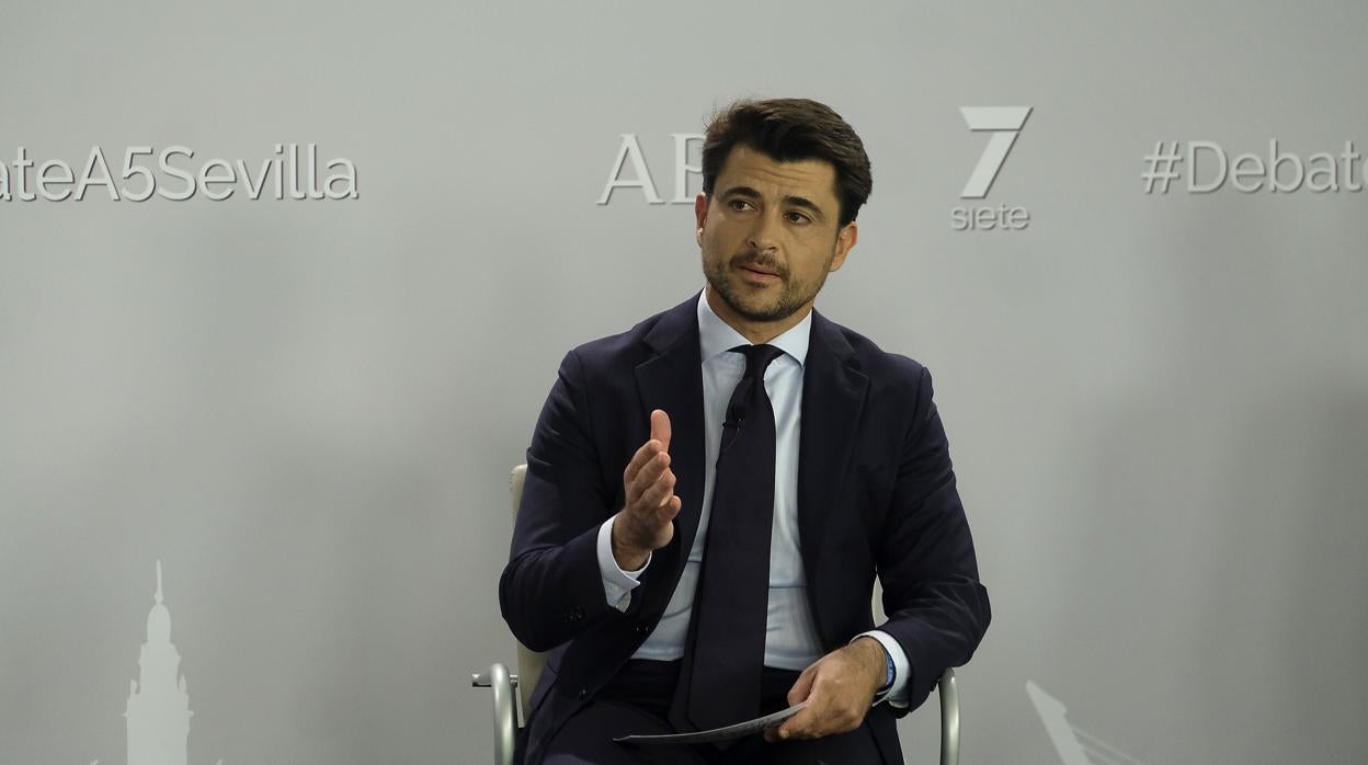 El candidato del PP a la Alcaldía de Sevilla, Beltrán Pérez