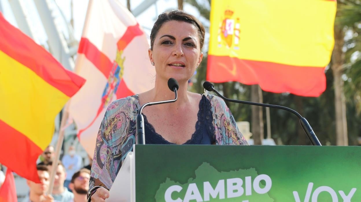 Macarena Olona en un acto de su partido