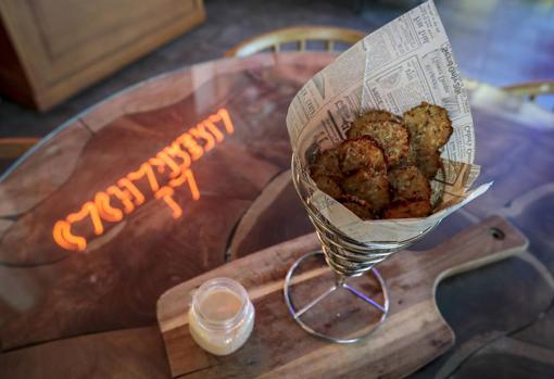 La Cacharrería se pone salada a la hora del almuerzo