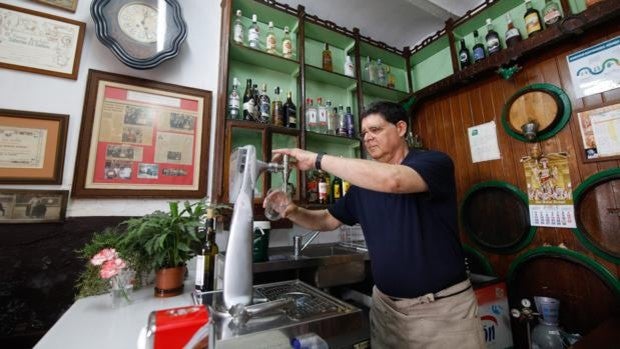 El Tablón: la última generación que impulsa una taberna historia viva de Córdoba