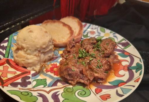 Hard Rock Café se pone flamenco y saca recetas sevillanas