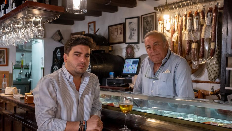 Ignacio López de Tejada visita Bodeguita San Lorenzo: «Siempre acabo pidiendo chicharrones»