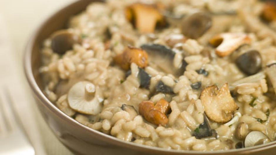 Aprende a cocinar este delicioso plato de arroz meloso con setas al tomillo