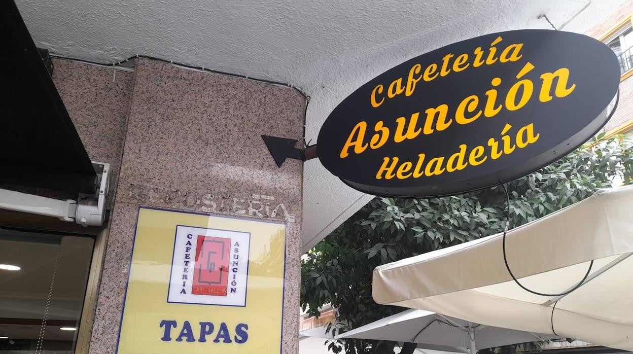 ¿Sabes por qué la clásica Cafetería Asunción ahora lleva el apellido de «Art Gallery»?