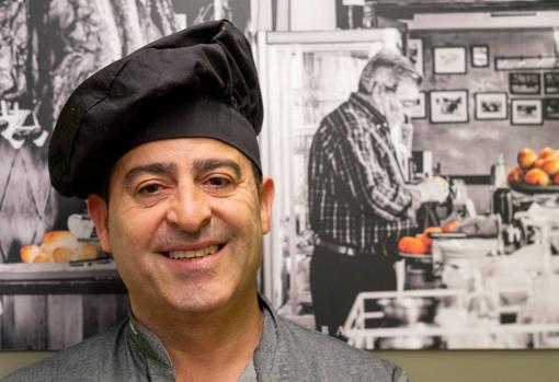 Joaquín León (Los Cuevas): «Recuerdo los bocatas de carne con tomate que poníamos cuando éramos un bar nocturno»