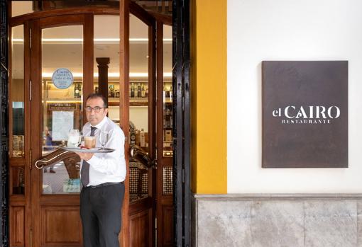 José Rodríguez Rodríguez (El Cairo): «Mi prioridad es que el cliente se sienta a gusto»