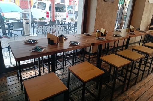 Chiqueros, una abacería moderna junto a la Maestranza