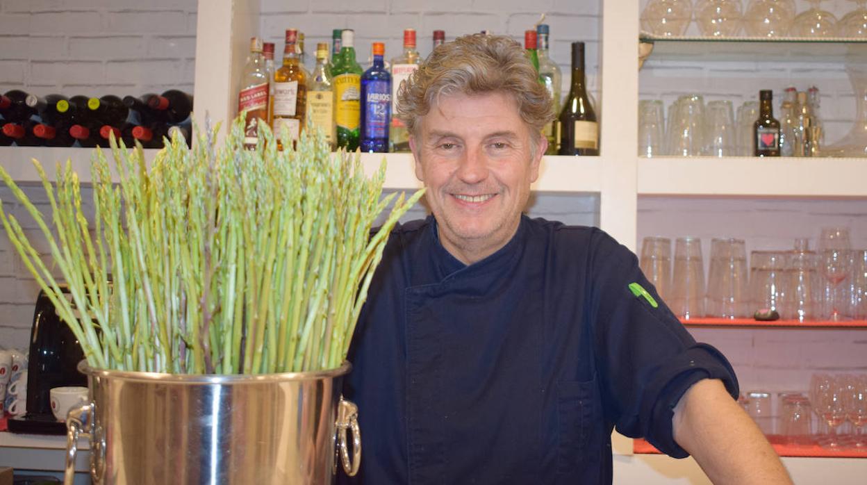 Espárragos recién llegados a la cocina de Barra y Mesa