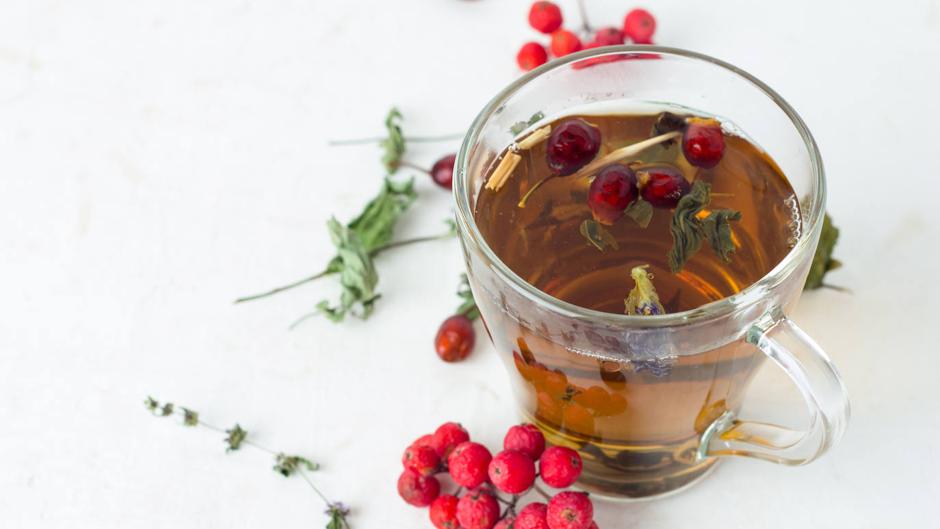 La infusión que cuida el hígado y regula el estrés