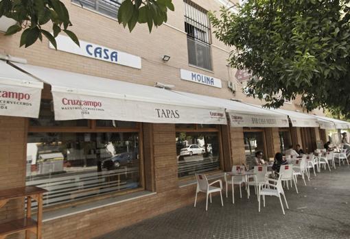 Casa Molina cierra tras 60 años de cocina casera y calidez en el Tiro de Línea