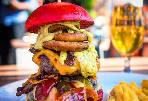 Toro Burger lleva sus hamburguesas gourmet a un local junto a Las Setas