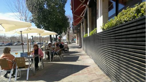 Bares y restaurantes para comer antes de ir a la Feria de Abril de 2023