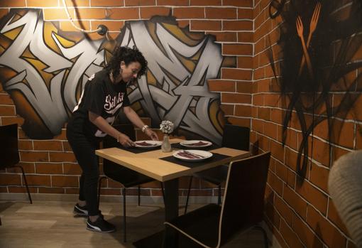 El restaurante Cocina 33 sorprende por su estética urbana