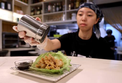 La comida en L. San se elabora al momento