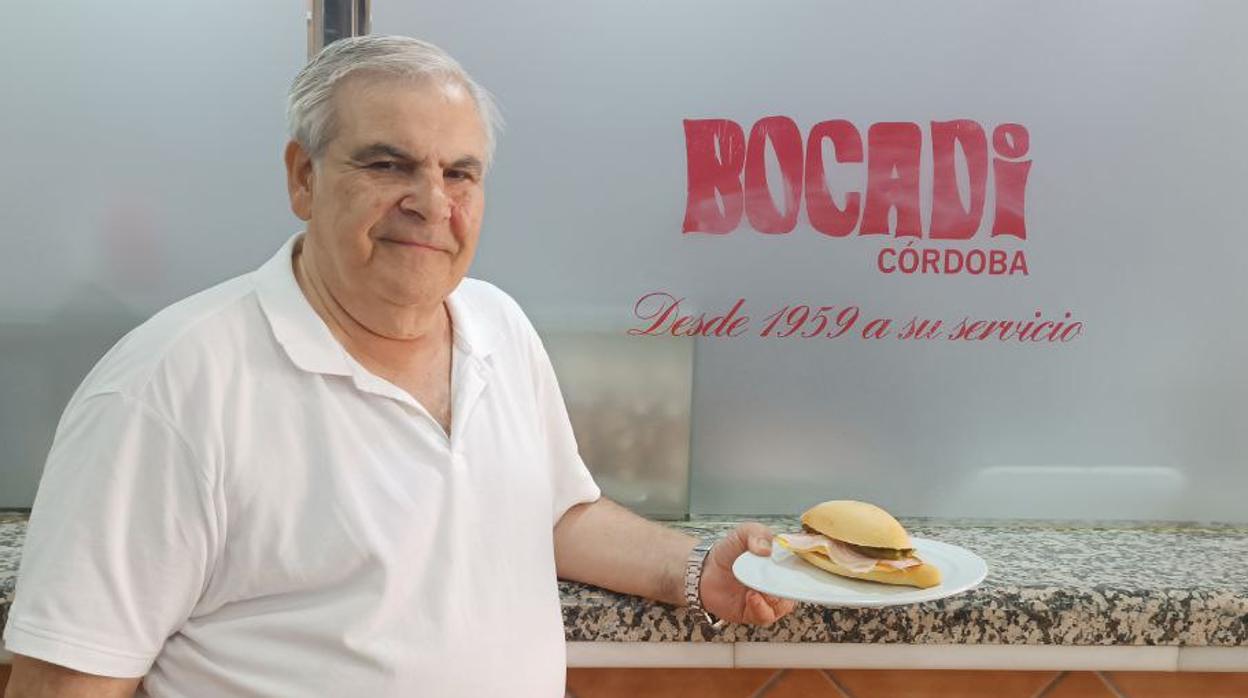 Manuel Sánchez Aroca, propietario del Bar Bocadi de Córdoba